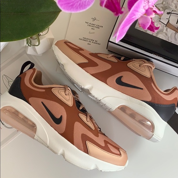 NWT Nike Air Max 200 metallic bronze - Picture 2 of 8